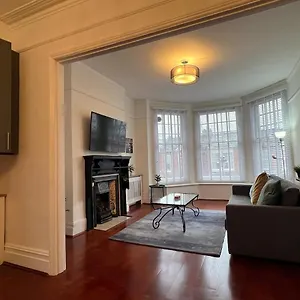 2 Bedroom Luxury Flat In Centre Of Muswell Hill