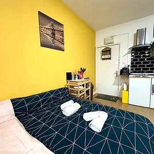 Apartment Spacious 2beds Flat In London