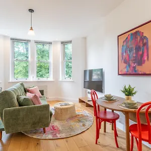 Boho B Kenny By Artsy Apartment
