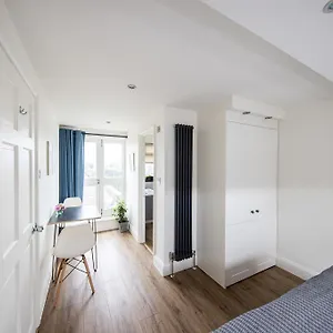 Wimbledon Park Bed and breakfast *
