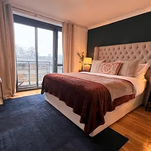 The Kensington Retreat Apartment London