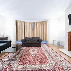 Marylebone 4 Bedroom * ロンドン