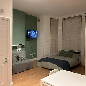 Apartment London Studio Stays *