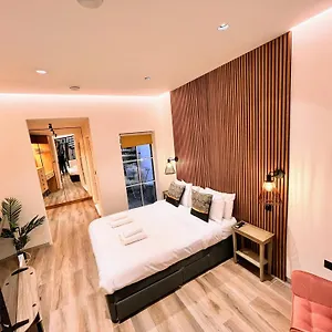 Luxury Kensington House Apartment London