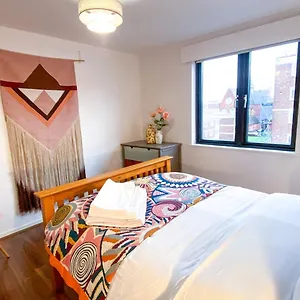 2 Bed Shoreditch With Parking *