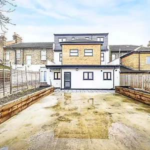 Amazing Flat Centrally Located London