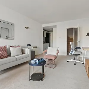 Londwell, Knightsbridge Luxury Balcony Penthouse London