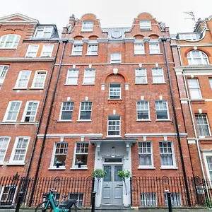 Centre Garden Flat London