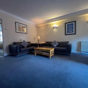 Exclusive 2-bedroom Retreat In Iconic Mayfair H8 Apartment London