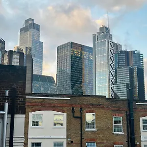 Flat In Aldgate East, *