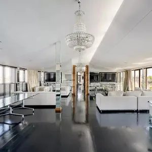 Three Bedroom Penthouse In Harrington Road London