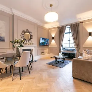Pass The Keys Luxurious 2-bedroom Flat In Hyde Park