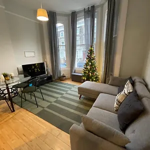 1 Bed Flat Clapham Junction Apartment