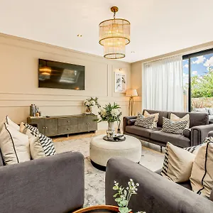 Astounding 4br Haven With Garden Queens Park Tube