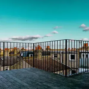 Bed & Breakfast Cozy In The -