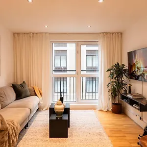 Madestays Premium Tower Hill Serviced London