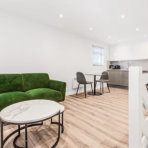 New Listing! Peaceful 1br Flat In Clapham Common