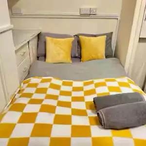 Regents Park Private With Kitchen Homestay