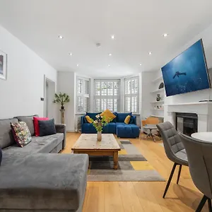 Apartment Holland Park Flat, 2bed 2bath, Breakfast, Lgf