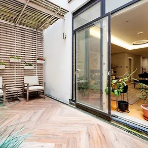 Three Bedroom, Leicester Square Duplex Holiday home *