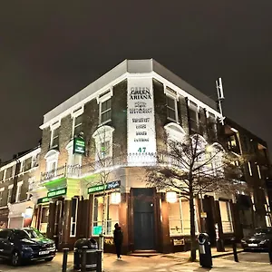 Ariana - Near Wembley And Hotel London