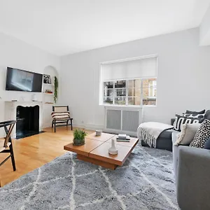 2 Bed Apartment- Mayfair 1 Apartment