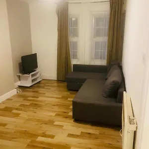1 Bed Flat In Little Venice Apartment *
