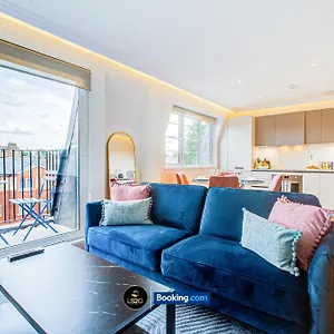 Apartment 2 Bedroom By Ls2g Short Lets & Serviced Greater With Private Balcony *