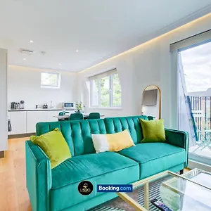 Apartamento Stylish 2 Bedroom Flat By Ls2g Short Lets & Serviced Greater With Balcony And Easy Access Londres