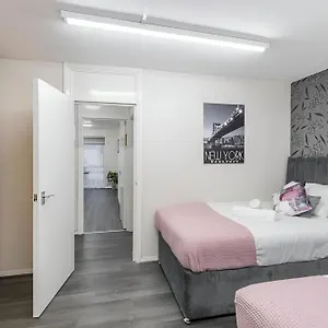 Charming 1-br Flat In Prime North Location London