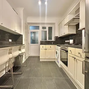 Ground Floor Finchley Flat London
