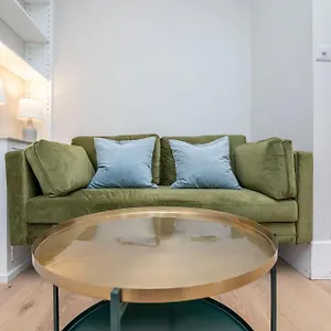 Lovely Ground Floor 1bdr Flat, Notting Hill *