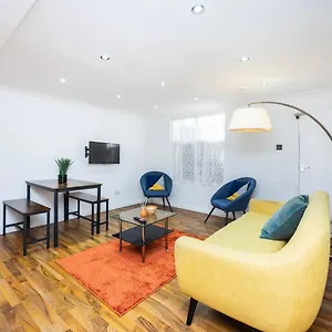Holiday home Modern - 5 Mins To Whitechapel Station *