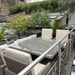 Chelsea Town House London