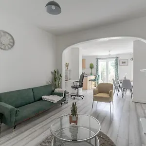 Apartment Spacious Modern In South Croydon