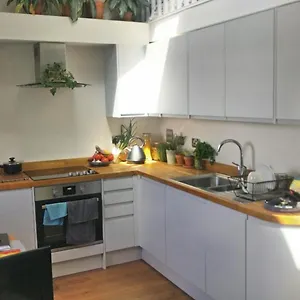 Loft Flat, Holiday home London