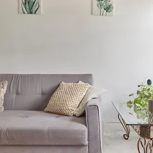 The Notting Hill Oasis *