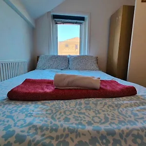 Large House In London's Trendiest Area * London