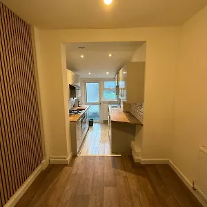 Cozy Palace Homestay London