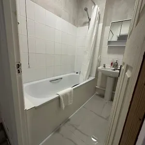 Ground Floor One Bedroom Flat Miles *