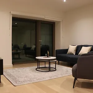 Luxury 2 Bed 2 Bath Apartment