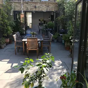 Elegant Garden Flat - Wimbledon