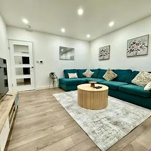 Appartement Baker Street Stylish Getaway 2br