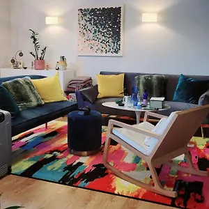 Cally Flat * London