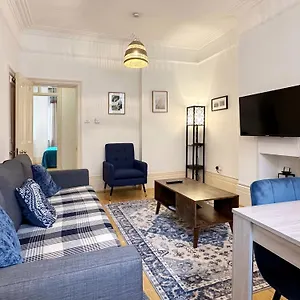 Oliver's Place Apartment *