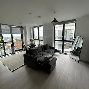 Barking Ap Apartment *