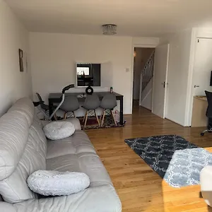 Modern 2 Bedroom Terrace