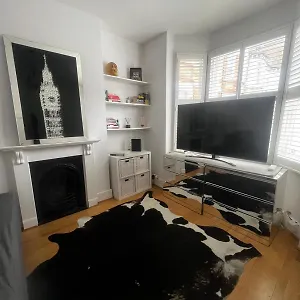 Spacious 1bdr Moments From Clapam Junction Station * London