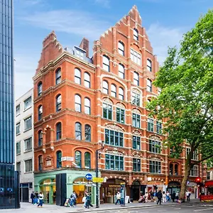 Stylish 2 Bedroom In The Heart Of Soho Walk To Cafes & Attractions! Apartment London