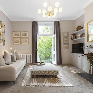 1 Bedroom Barnsbury Sanctuary Apartment London